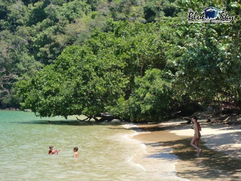 The Blue Sky Resort@ Koh Payam Koh Phayam Exterior photo