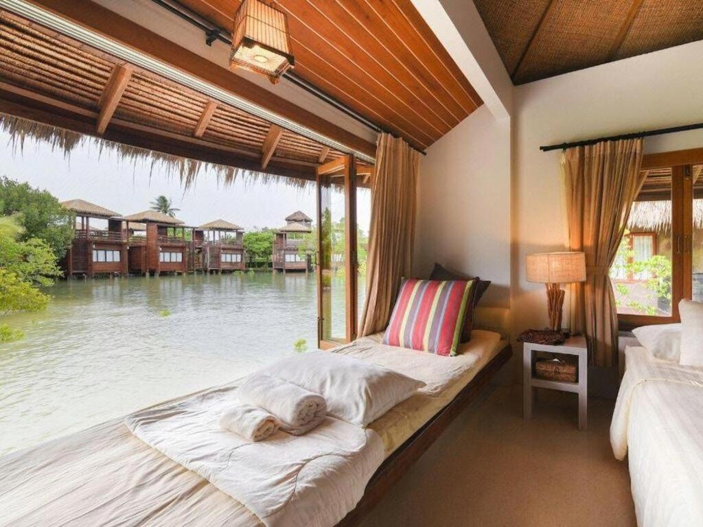 The Blue Sky Resort@ Koh Payam Koh Phayam Exterior photo
