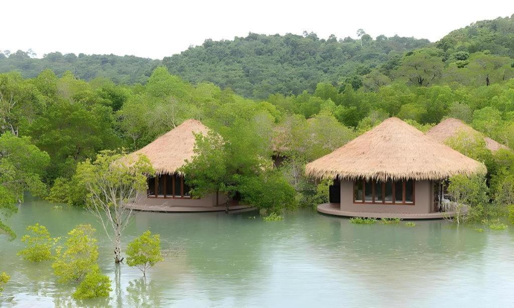 The Blue Sky Resort@ Koh Payam Koh Phayam Exterior photo