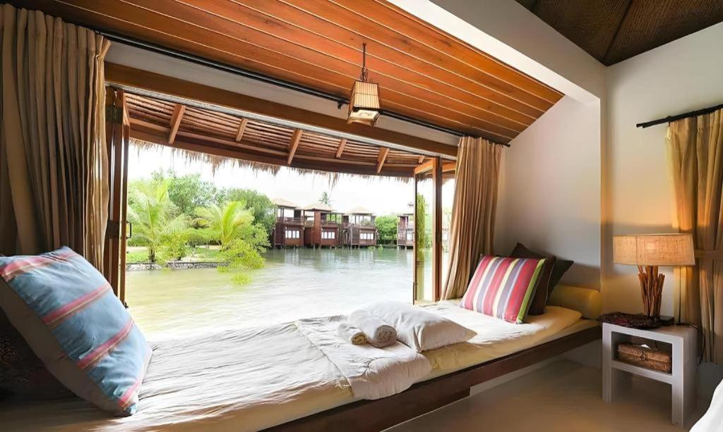 The Blue Sky Resort@ Koh Payam Koh Phayam Exterior photo