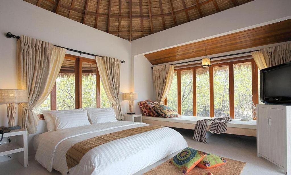 The Blue Sky Resort@ Koh Payam Koh Phayam Exterior photo