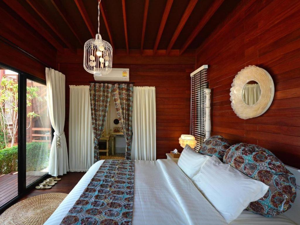 The Blue Sky Resort@ Koh Payam Koh Phayam Exterior photo