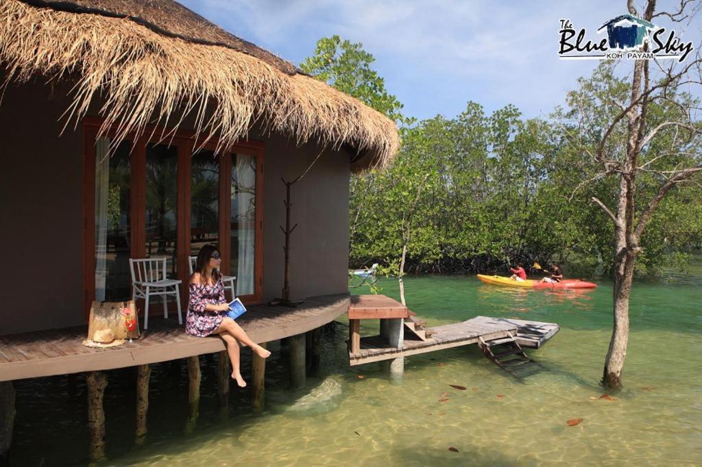 The Blue Sky Resort@ Koh Payam Koh Phayam Exterior photo